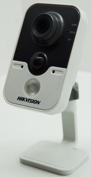 IP камера Hikvision DS-2CD2412F-I 48595 фото