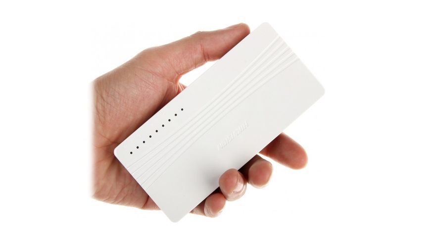 Комутатор Hikvision DS-3E0108D-E 45086 фото